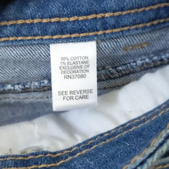 EST 1946 Denim Shorts with Floral Embroidery - Picture 6 of 6